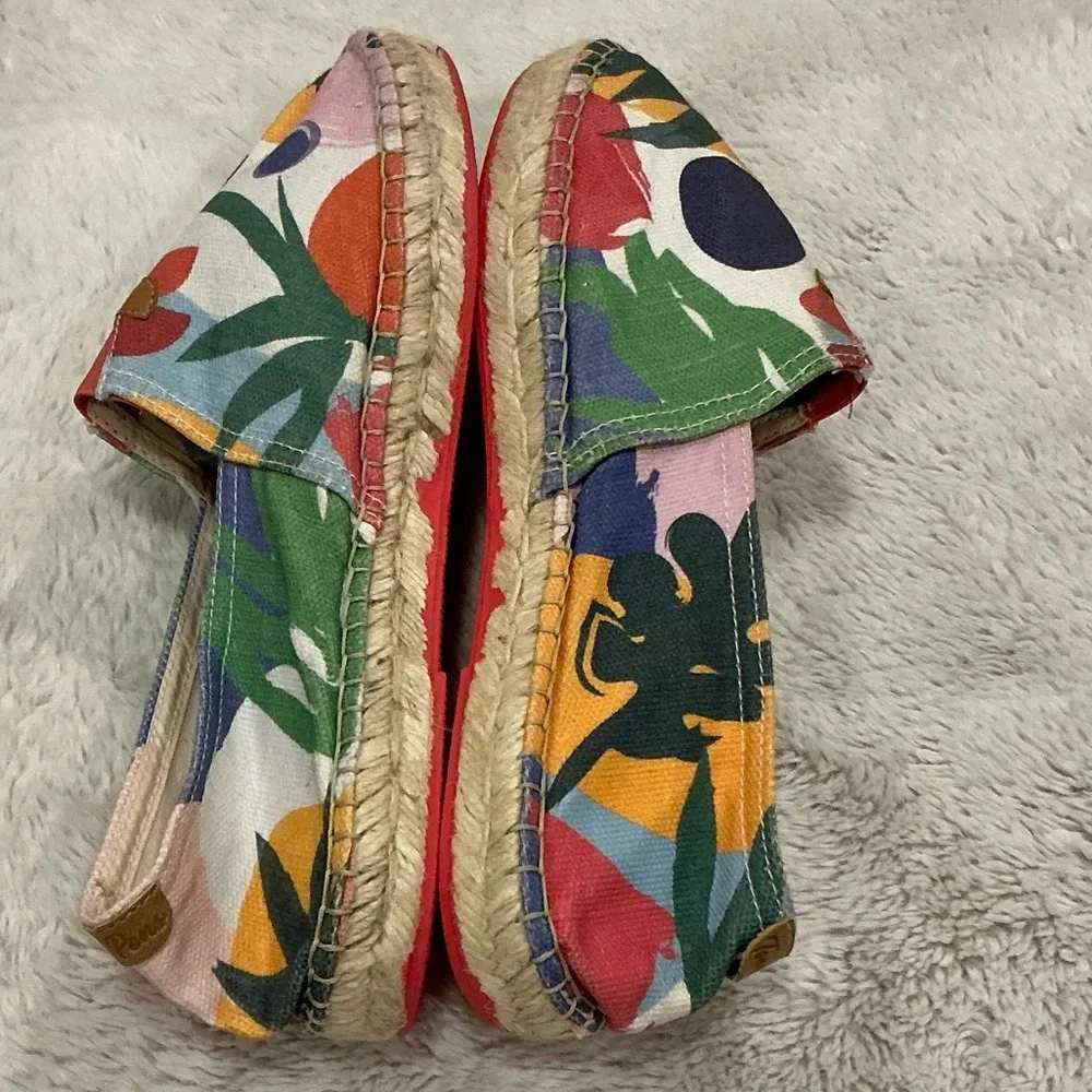Toni Pons 42 (Unisex / Women’s 11-11.5 / Men’s 9) never worn